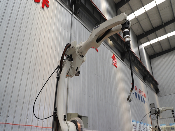 自动焊接装备中的点焊机械人可以应用在哪些行业 自动化焊接装备