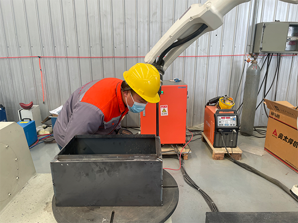 �Զ����ӻ�е�˵ĺ������ʺͺ��ӵ����Ǽ��ࣿ��������������