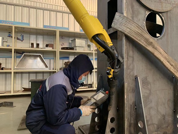 �Զ�����װ�����ص�