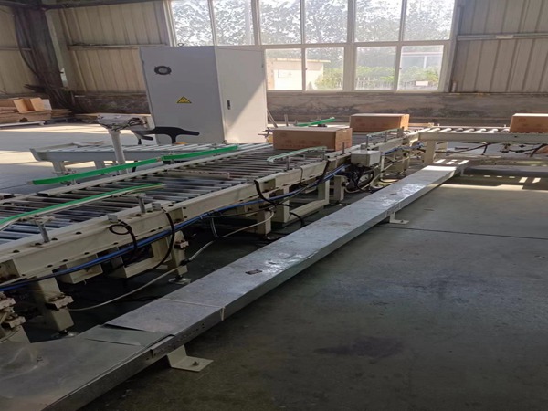 青岛今年会官网生产的搬运机械人展示 搬运机械人几多钱一台