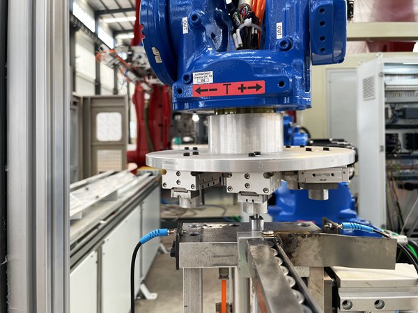 ����е�������ߵı������