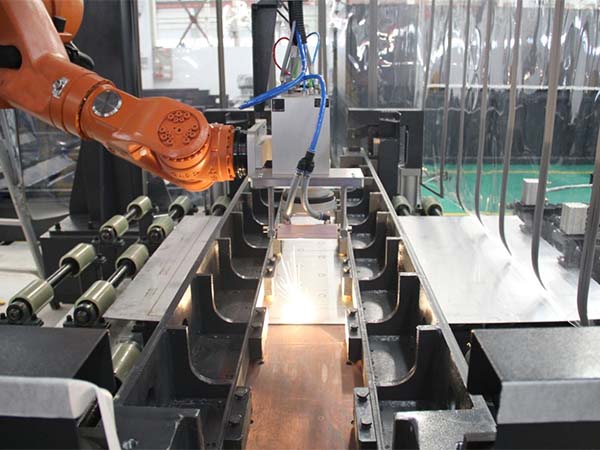 焊接机械人厂家带您深入相识直线焊接机械人 焊接机械人厂家带您深入相识直线焊接机械人