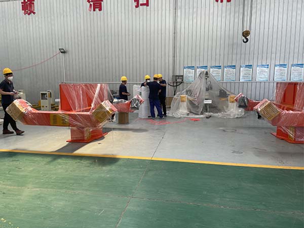 三轴焊接变位机厂家发货现场 三轴焊接变位机厂家发货现场