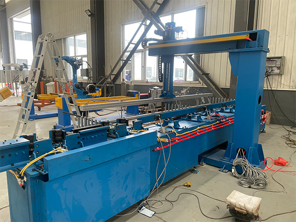 ×Ô¶¯º¸½Ó×°±¸ÐèÒª¾ÙÐÐά»¤±£Ñø ×Ô¶¯º¸½Ó×°±¸ÐèÒª¾ÙÐÐά»¤±£Ñø