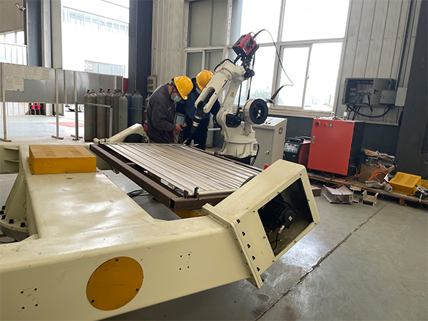 ���ӻ�е������ش�ṹ�����ĺ���