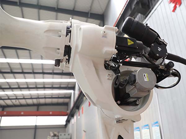 ȫ�Զ����ӻ�е����̭����Ӱ���Ҫ��