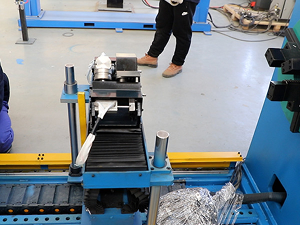 焊接变位机可顺应差别规格的焊件 焊接变位机可顺应差别规格的焊件