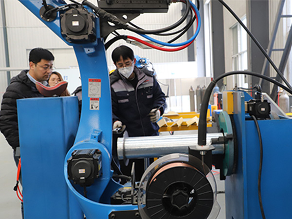 自动焊接装备在罐体行业中的应用 自动焊接装备在罐体行业中的应用