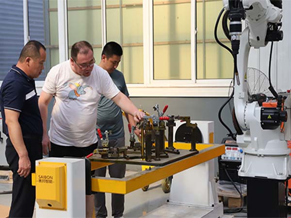 ¼¤¹âº¸½Ó»úеÈ˳§¼ÒÅàѵÄÚÈÝ ¼¤¹âº¸½Ó»úеÈ˳§¼ÒÅàѵÄÚÈÝ