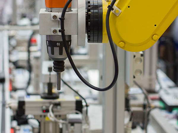 ��ҵ���ӻ�е�˵�Ӧ������Щ